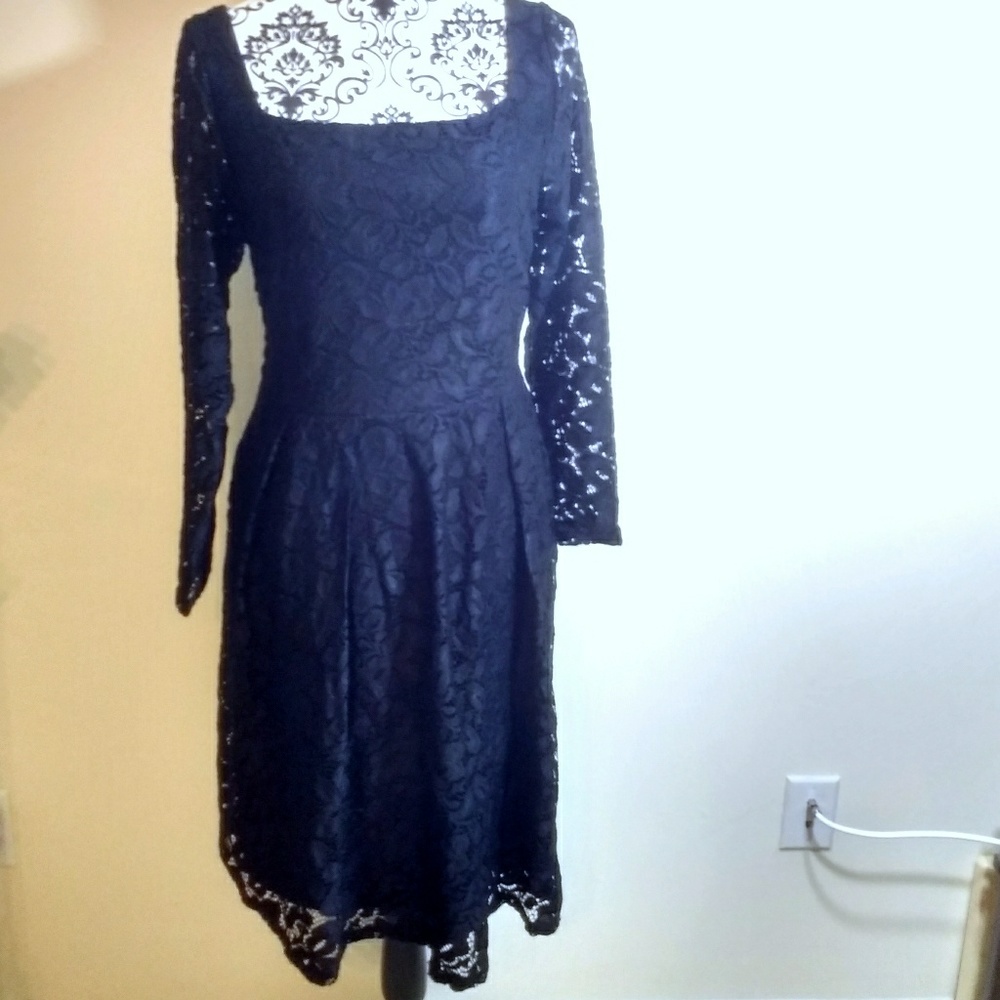 Black lace square neck ls dress XXL